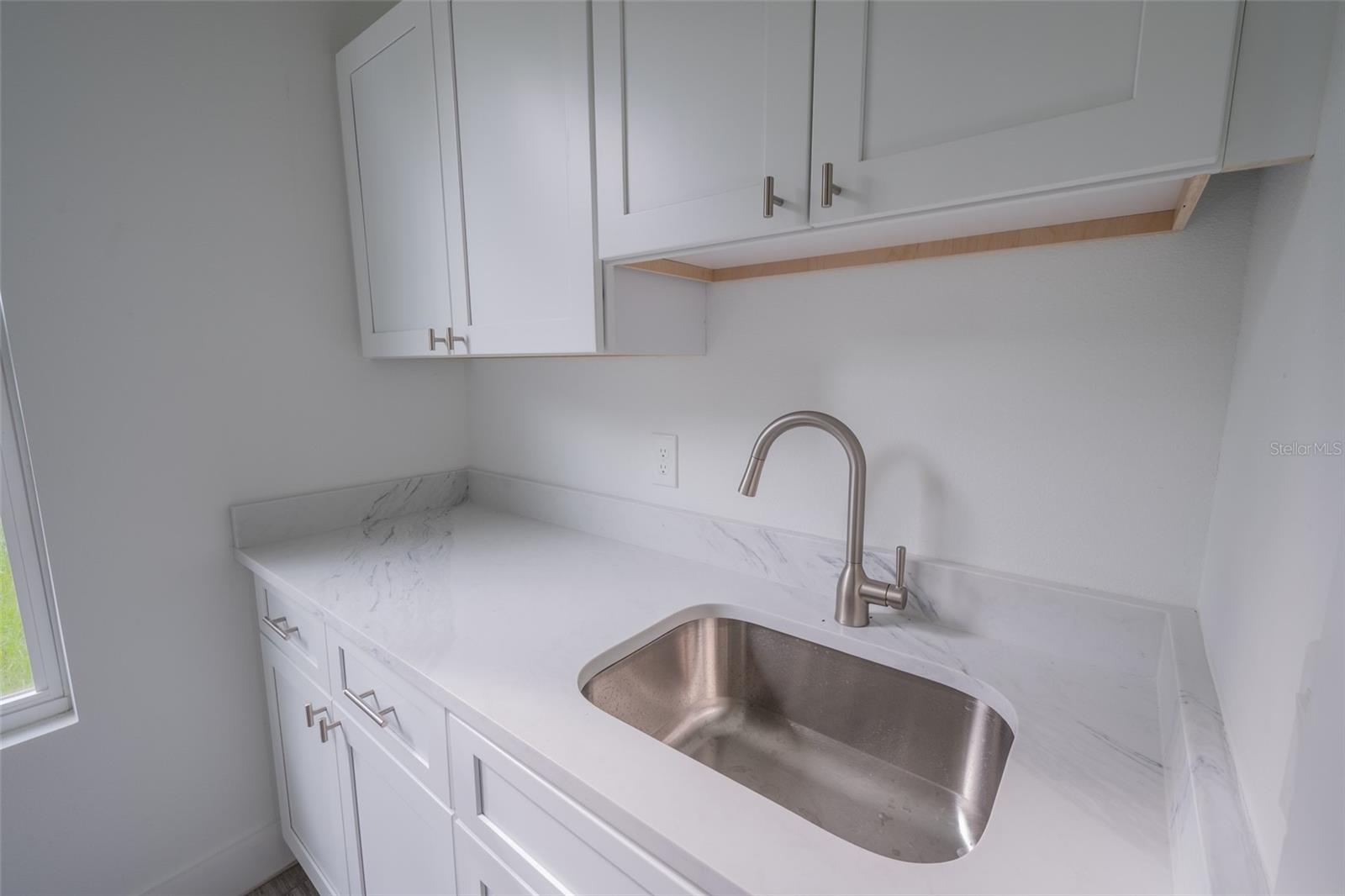 18526 Seaview St Property Photo 14