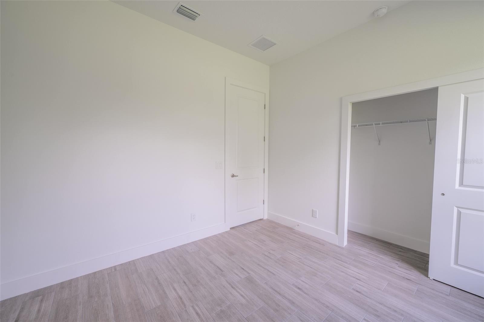 18526 Seaview St Property Photo 18