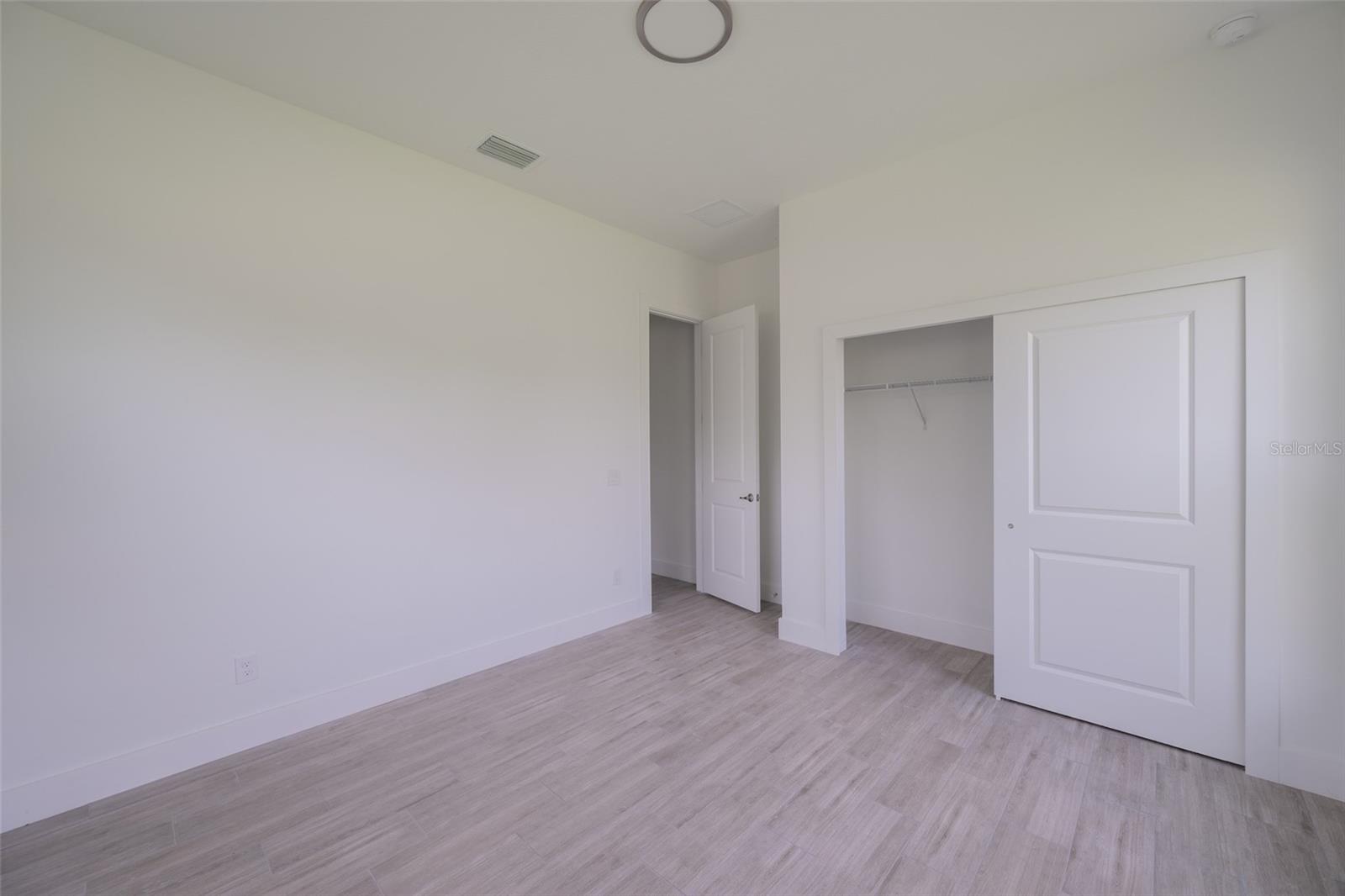 18526 Seaview St Property Photo 28