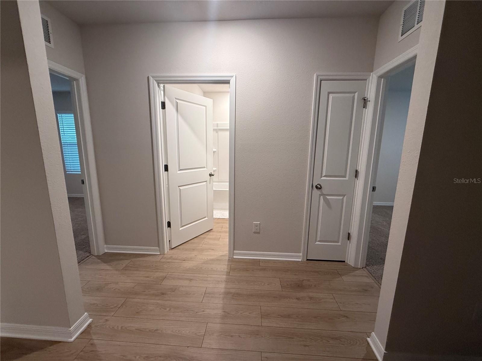 10944 Rabbit Grove Trl Property Photo 2