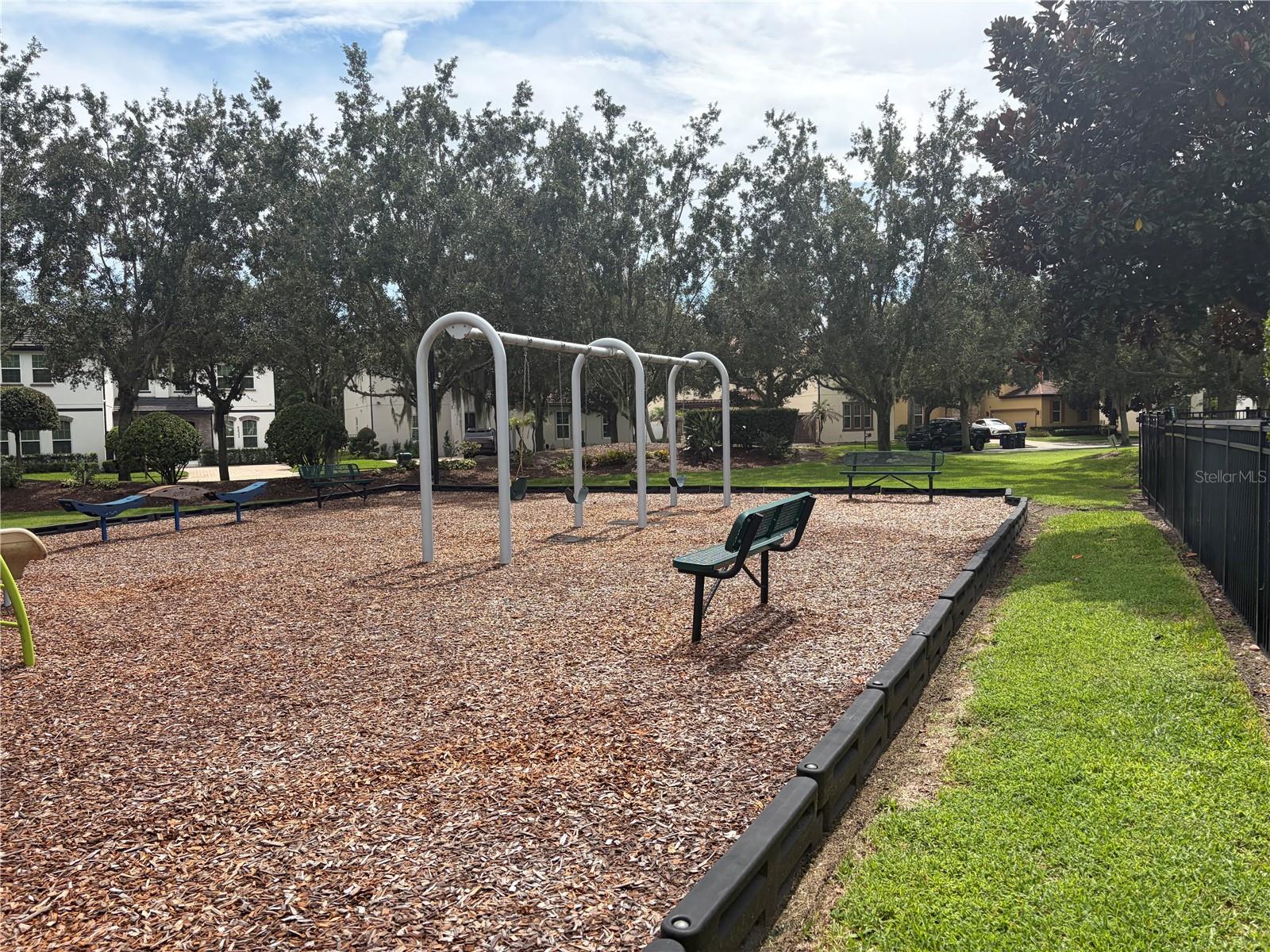 6436 Golden Dewdrop Trl Property Photo 10