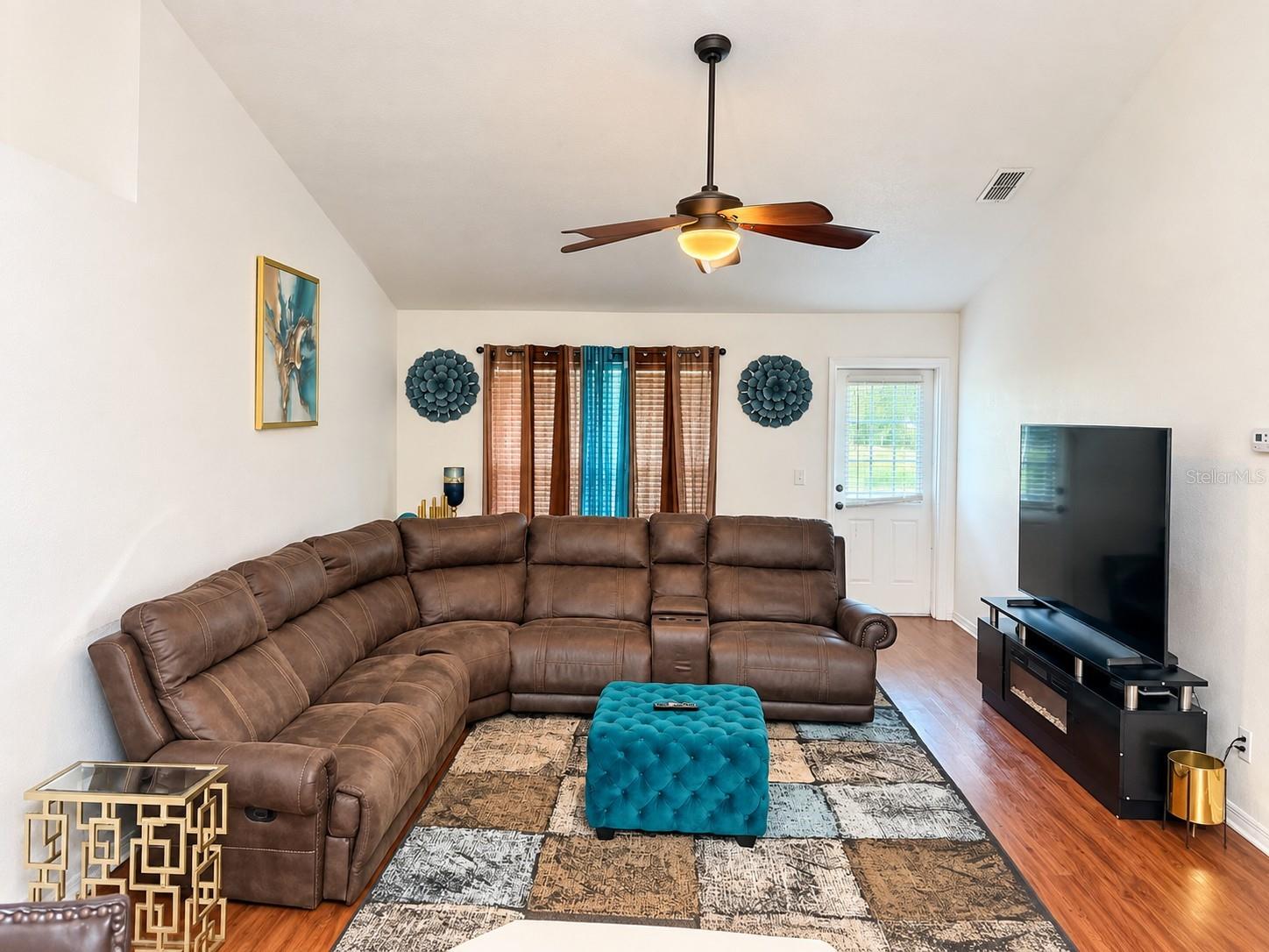 24107 Milford Dr Property Photo 5