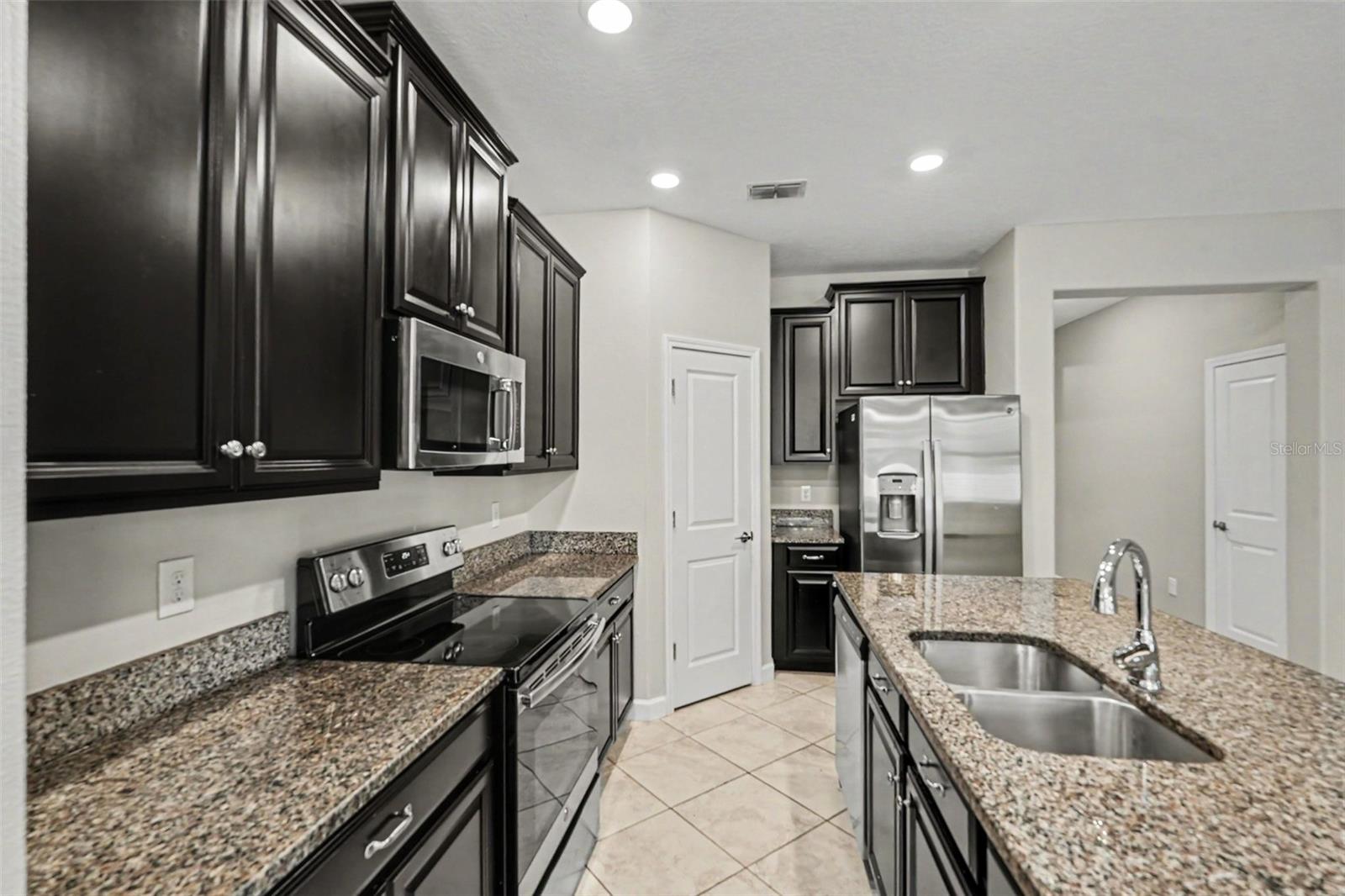 13220 Orca Sound Dr Property Photo 5