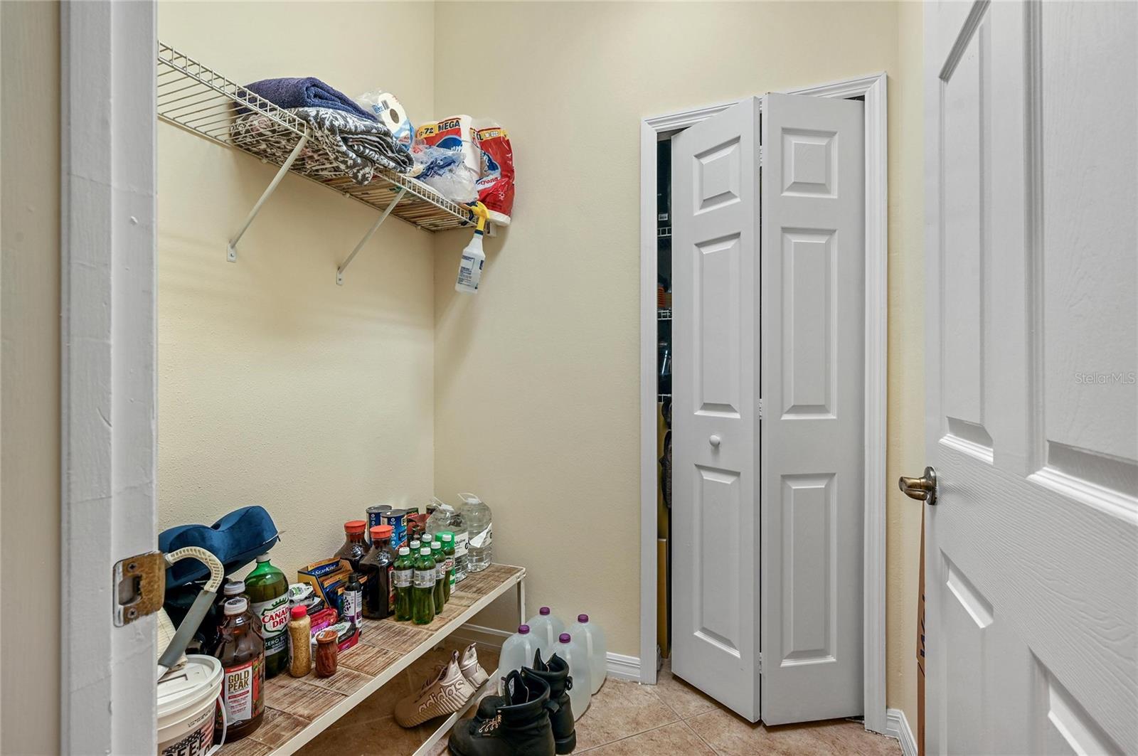 104 Canterbury Bell Dr Property Photo 8
