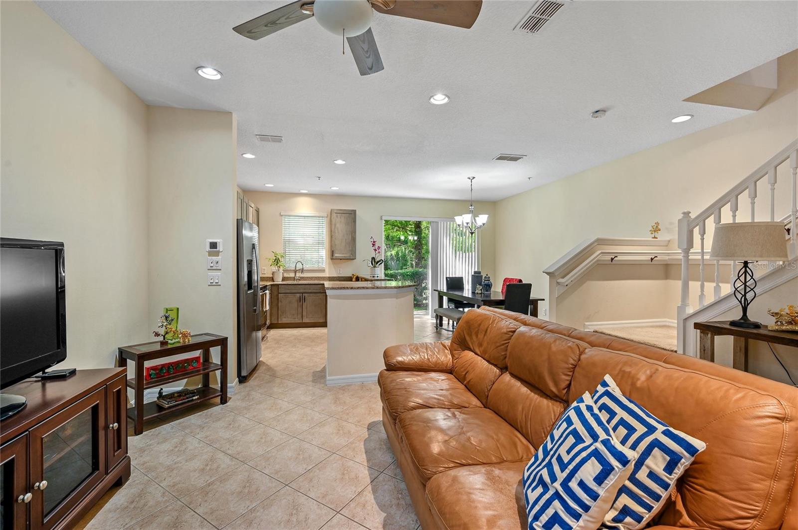104 Canterbury Bell Dr Property Photo 10
