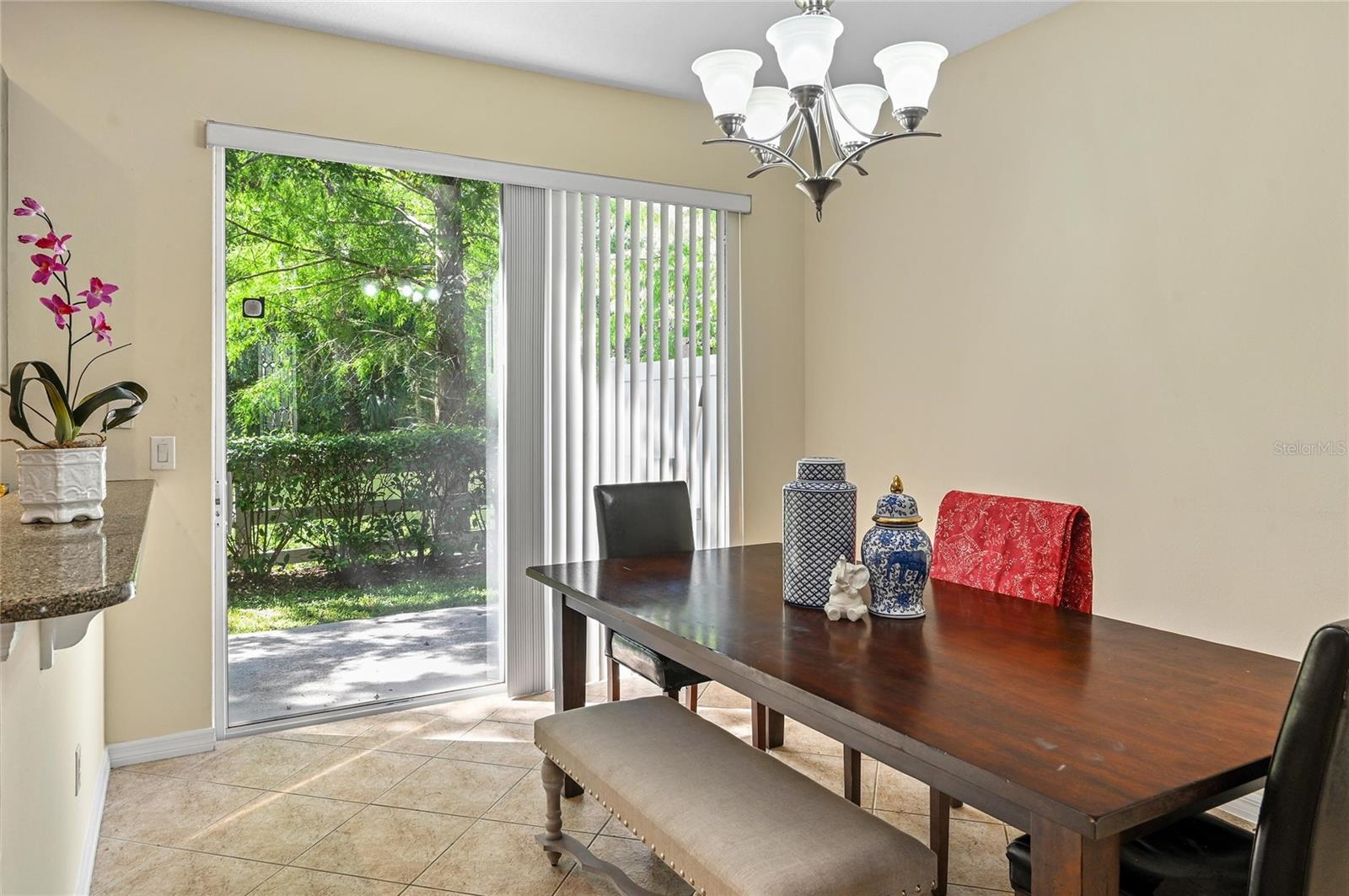 104 Canterbury Bell Dr Property Photo 18
