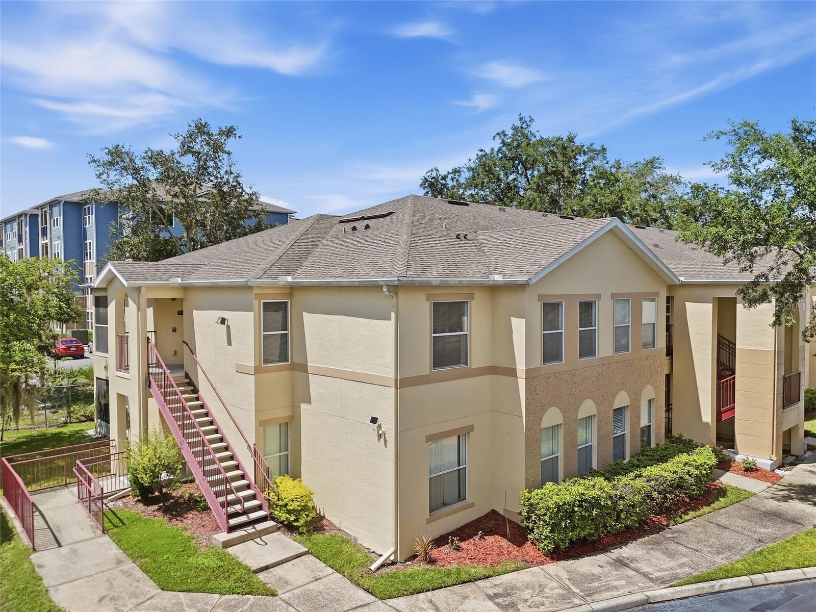 2718 Club Cortile Cir #b Property Photo 1