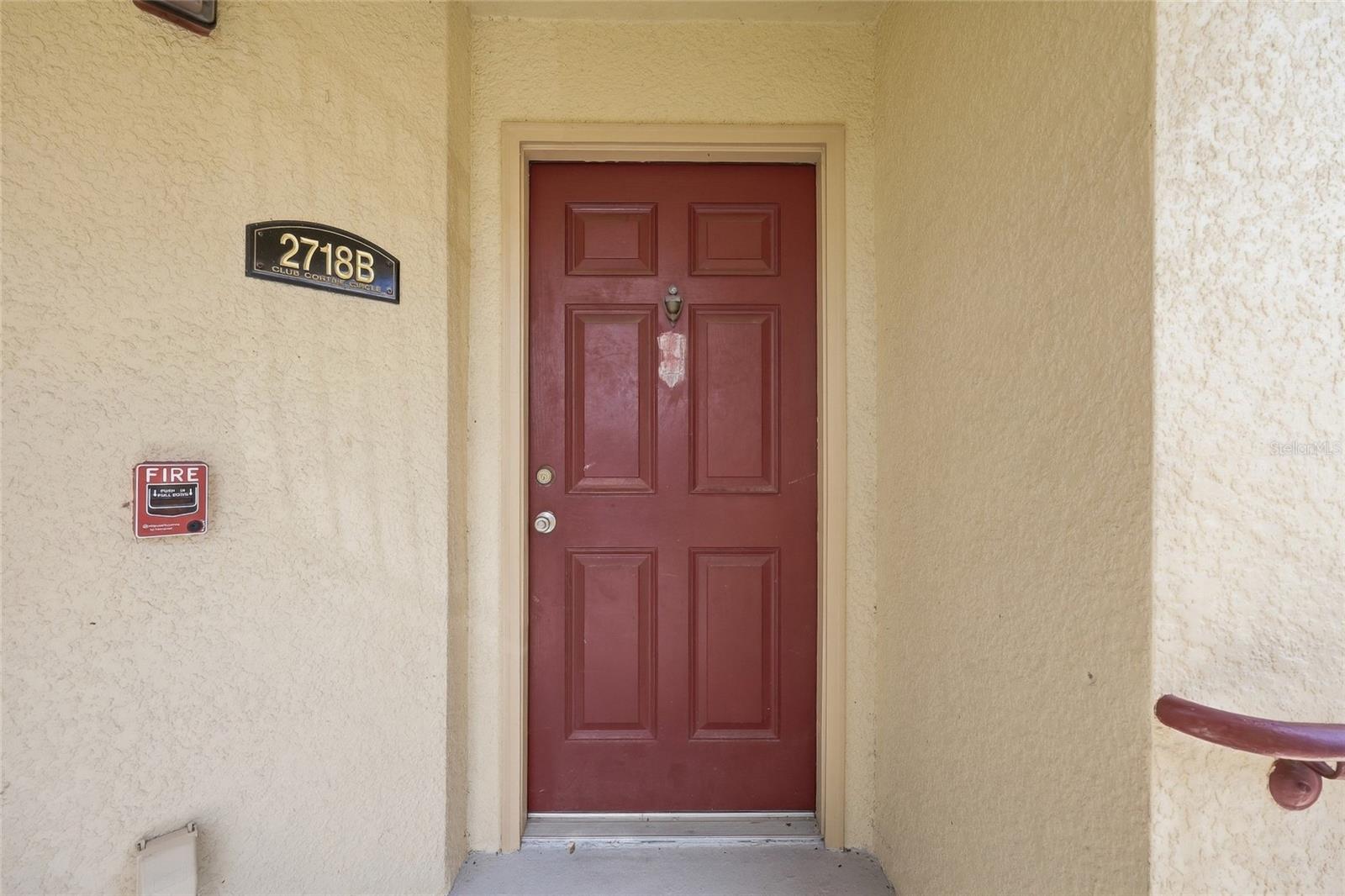 2718 Club Cortile Cir #b Property Photo 5
