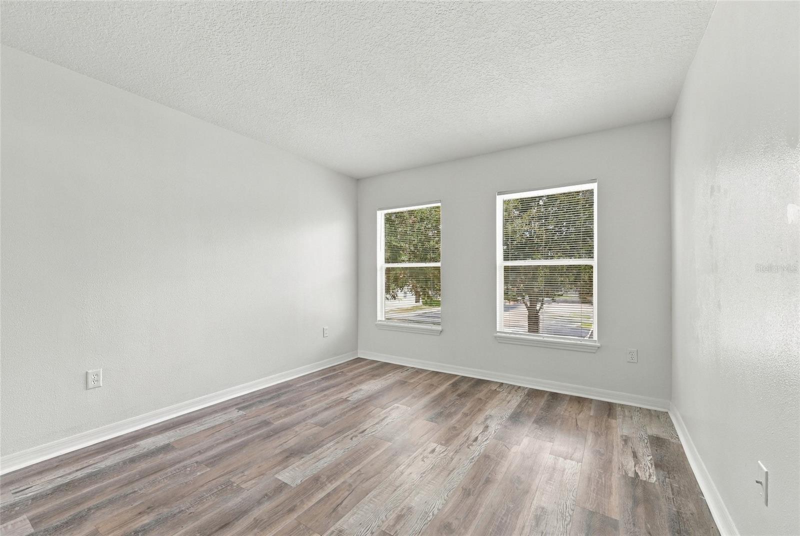 2718 Club Cortile Cir #b Property Photo 7