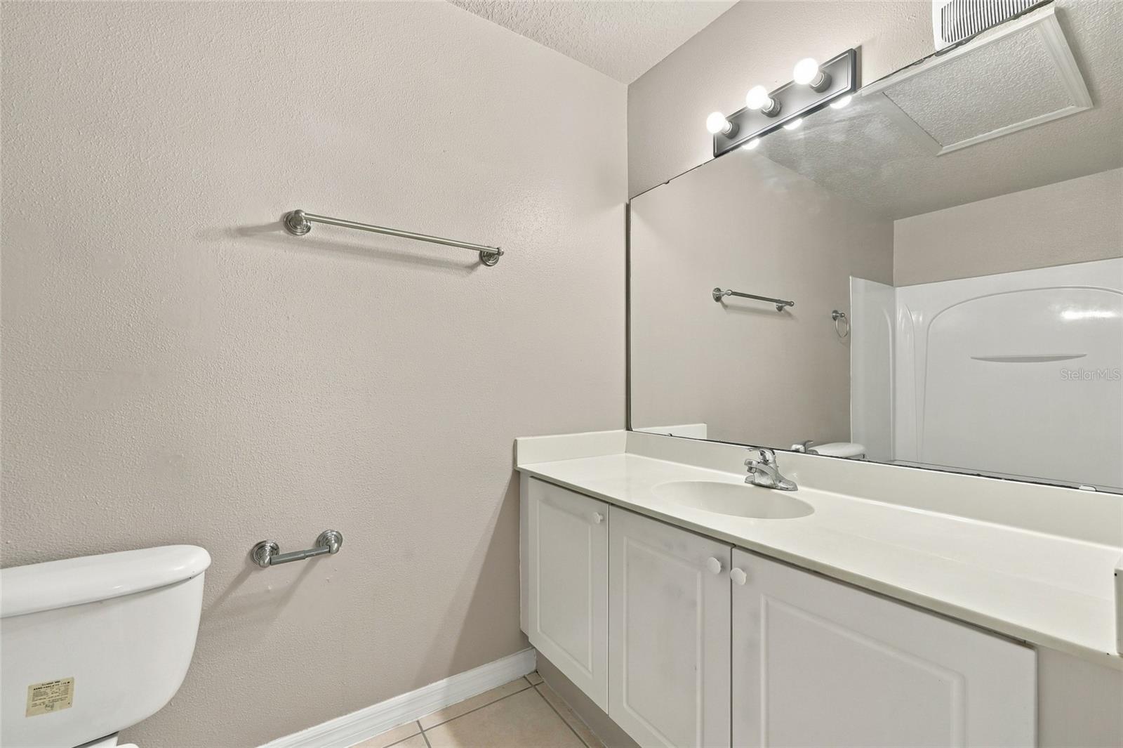 2718 Club Cortile Cir #b Property Photo 21