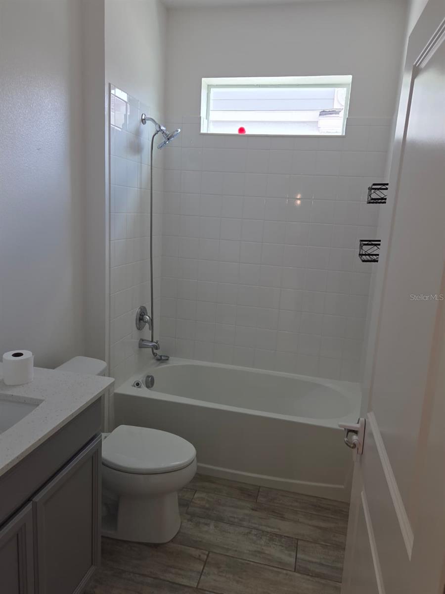 1116 Hendon Loop Property Photo 12