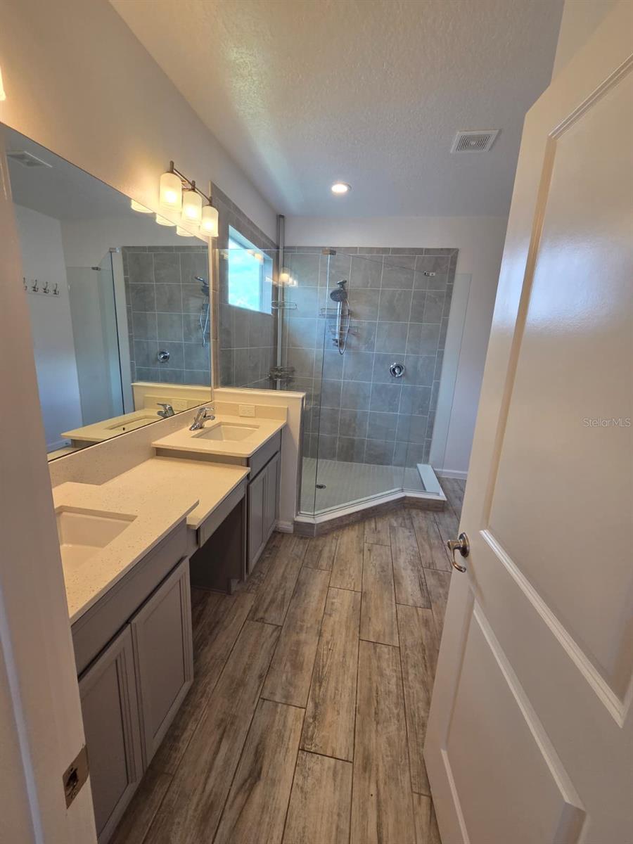 1116 Hendon Loop Property Photo 22