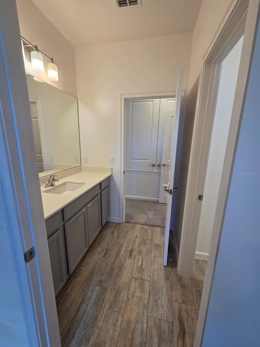 1116 Hendon Loop Property Photo 28