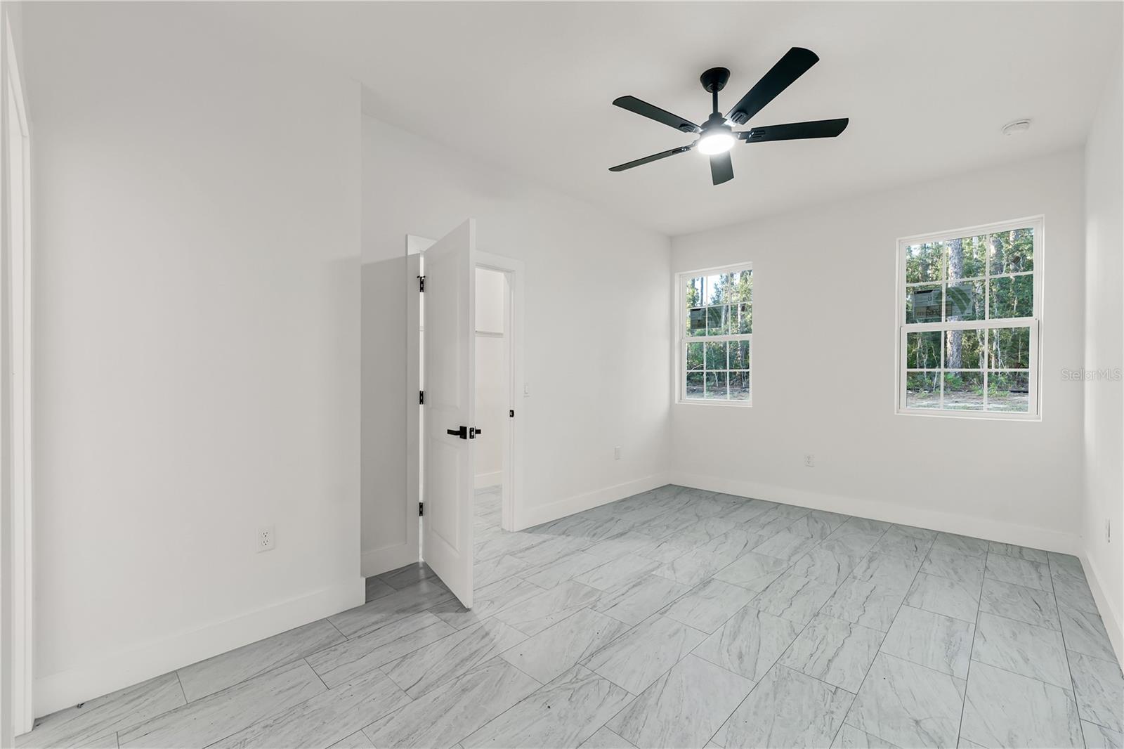 1115 W Cary Dr Property Photo 13