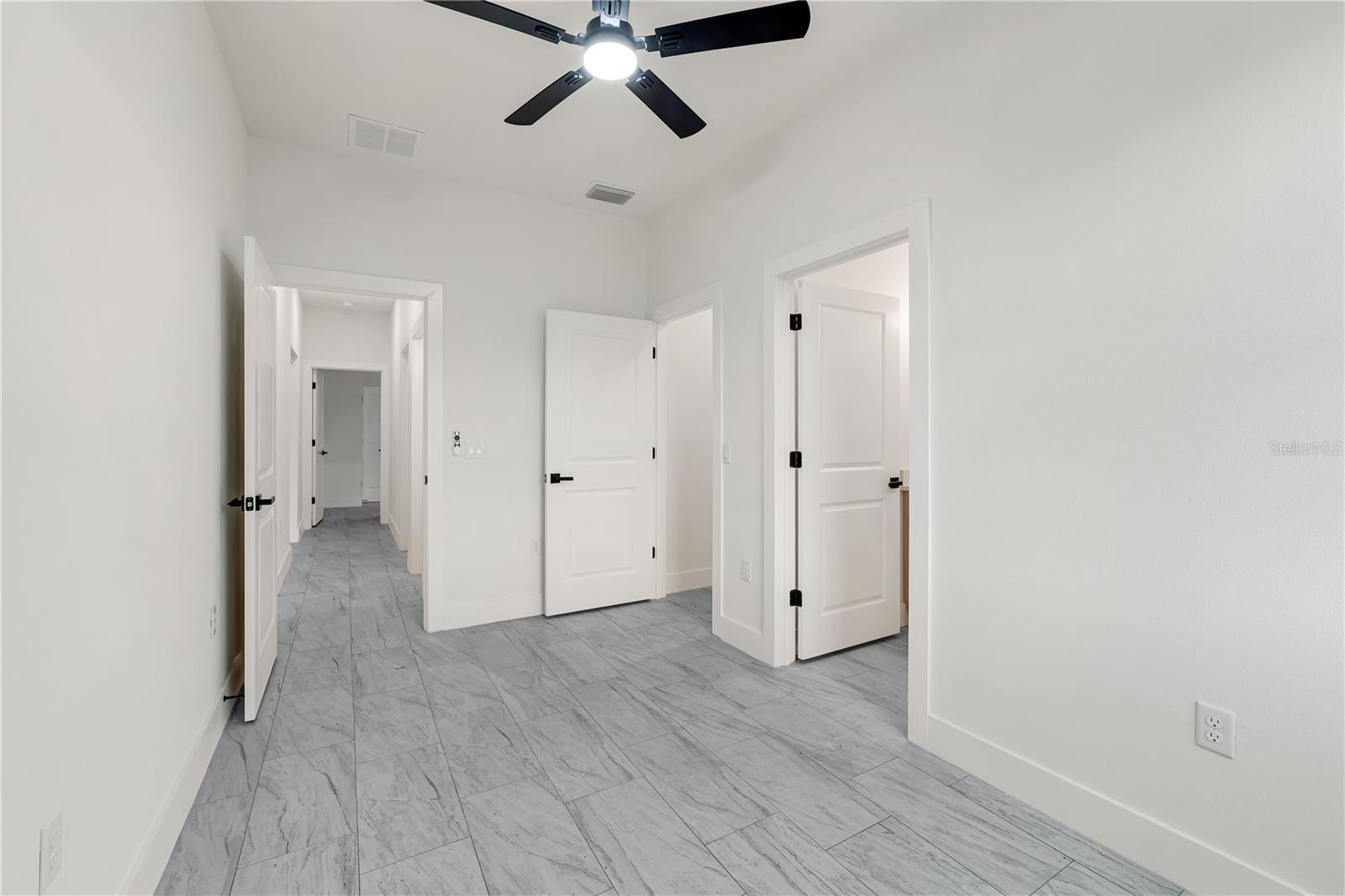 1115 W Cary Dr Property Photo 21