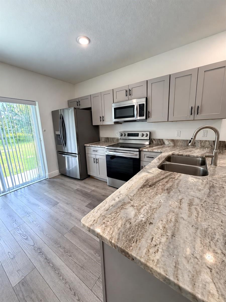 309 Clermont Dr #a Property Photo 6