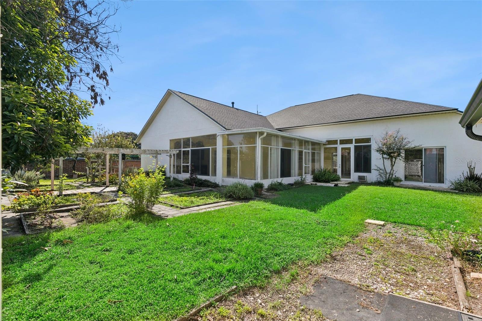 4325 Farrell Ln Property Photo 5