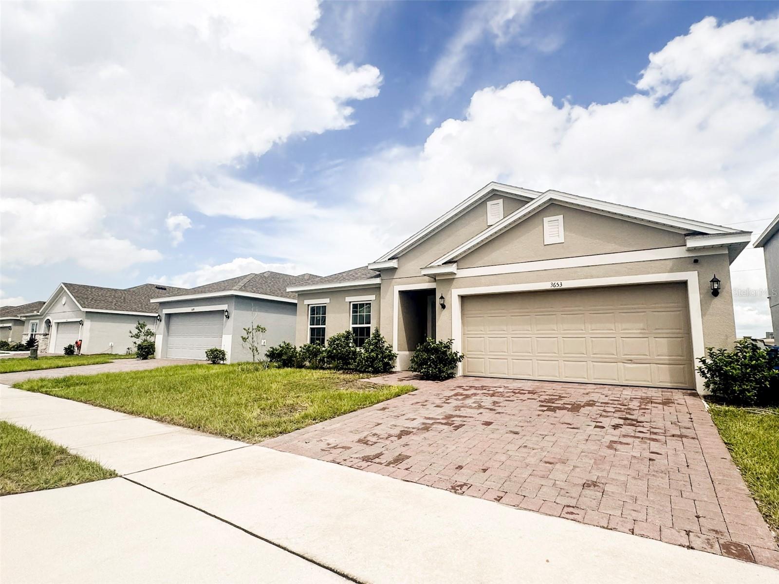3653 Yarian Dr Property Photo 1