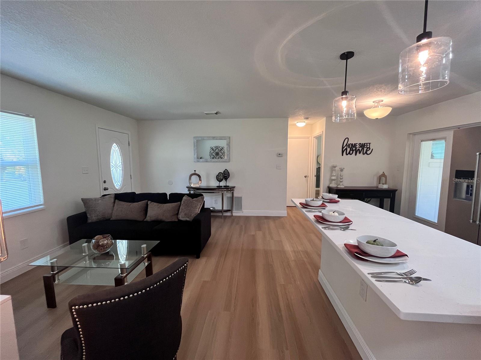 7728 Whisper Pl Property Photo 2