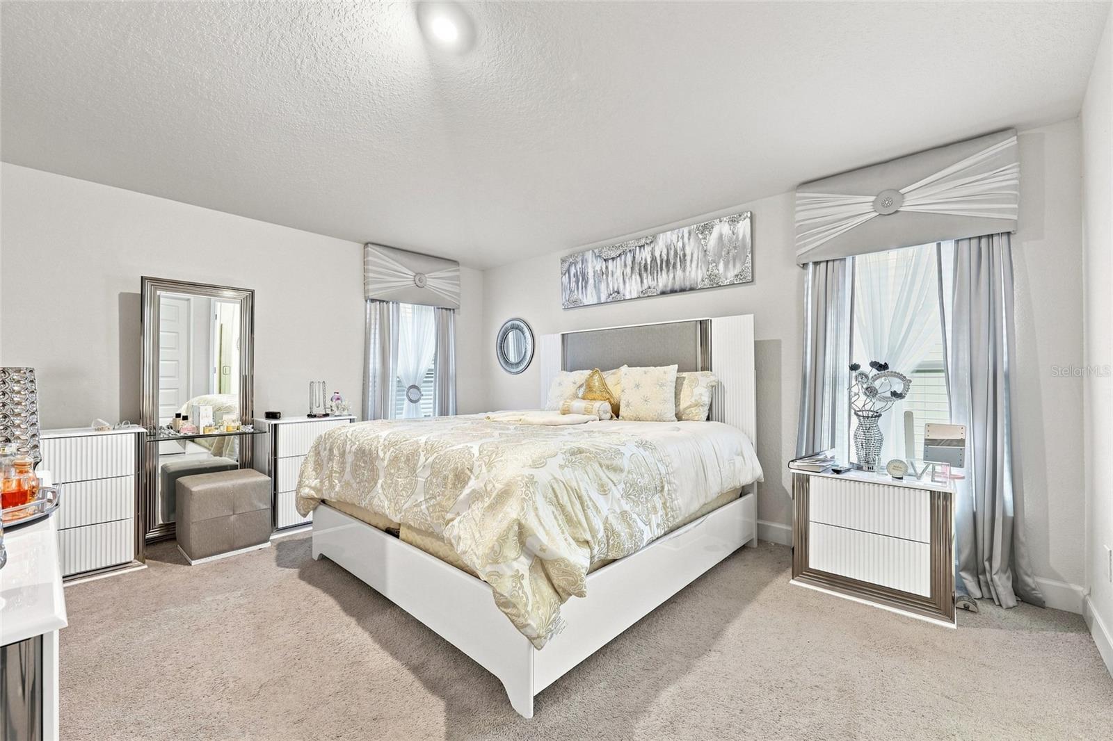 2302 Friendly Confines Loop Property Photo 11