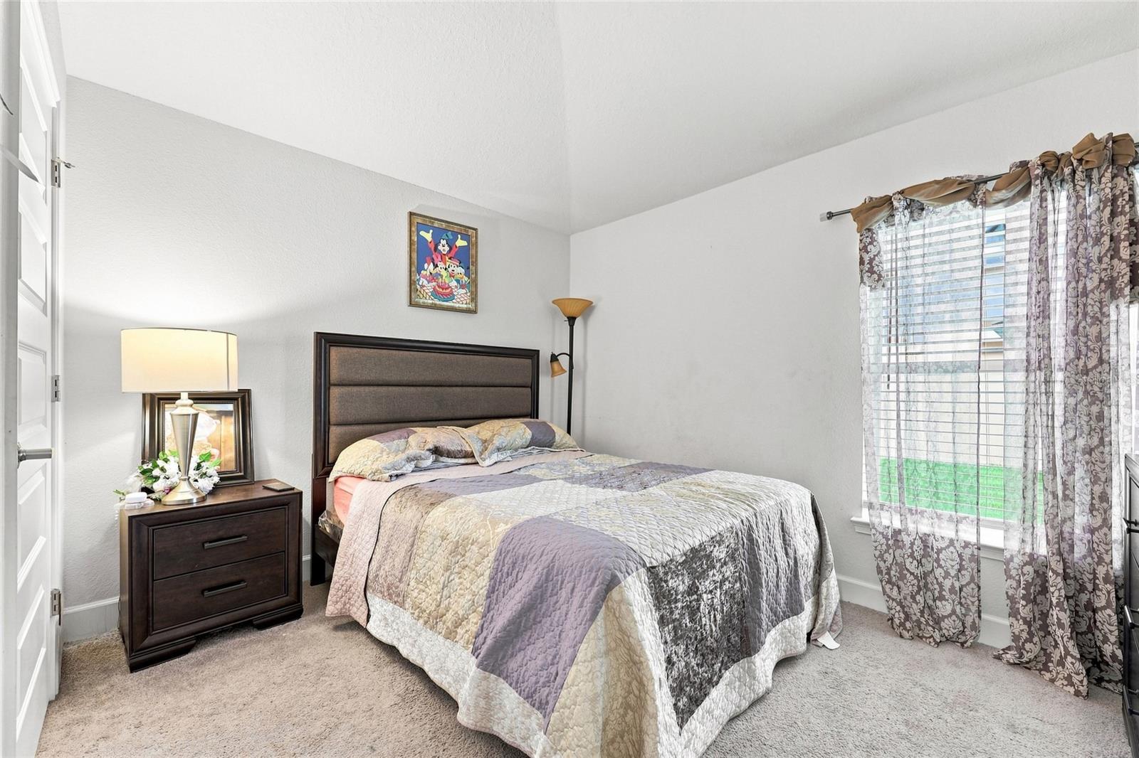 2302 Friendly Confines Loop Property Photo 14