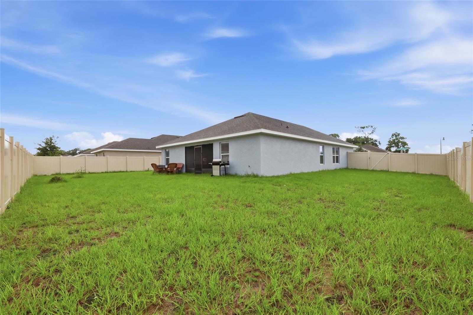 2302 Friendly Confines Loop Property Photo 20