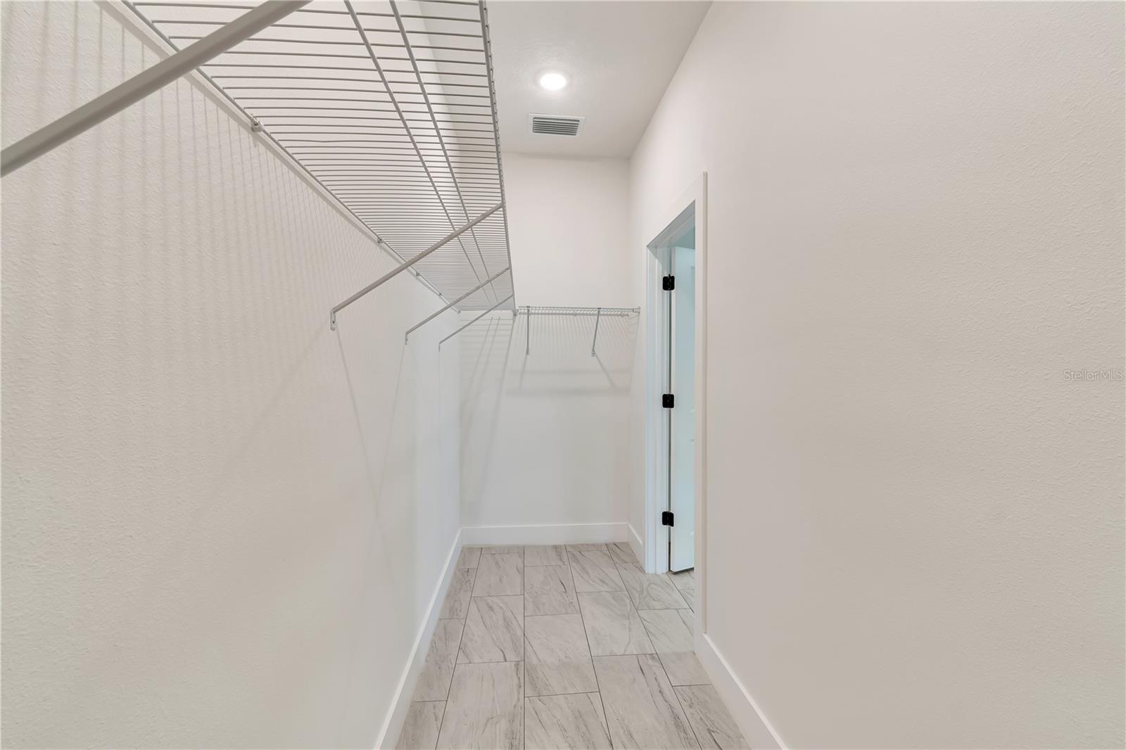 1097 W Cary Dr Property Photo 17