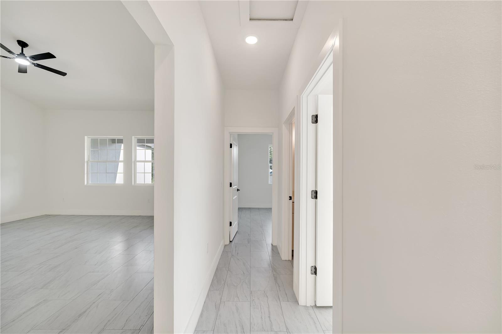 1097 W Cary Dr Property Photo 18