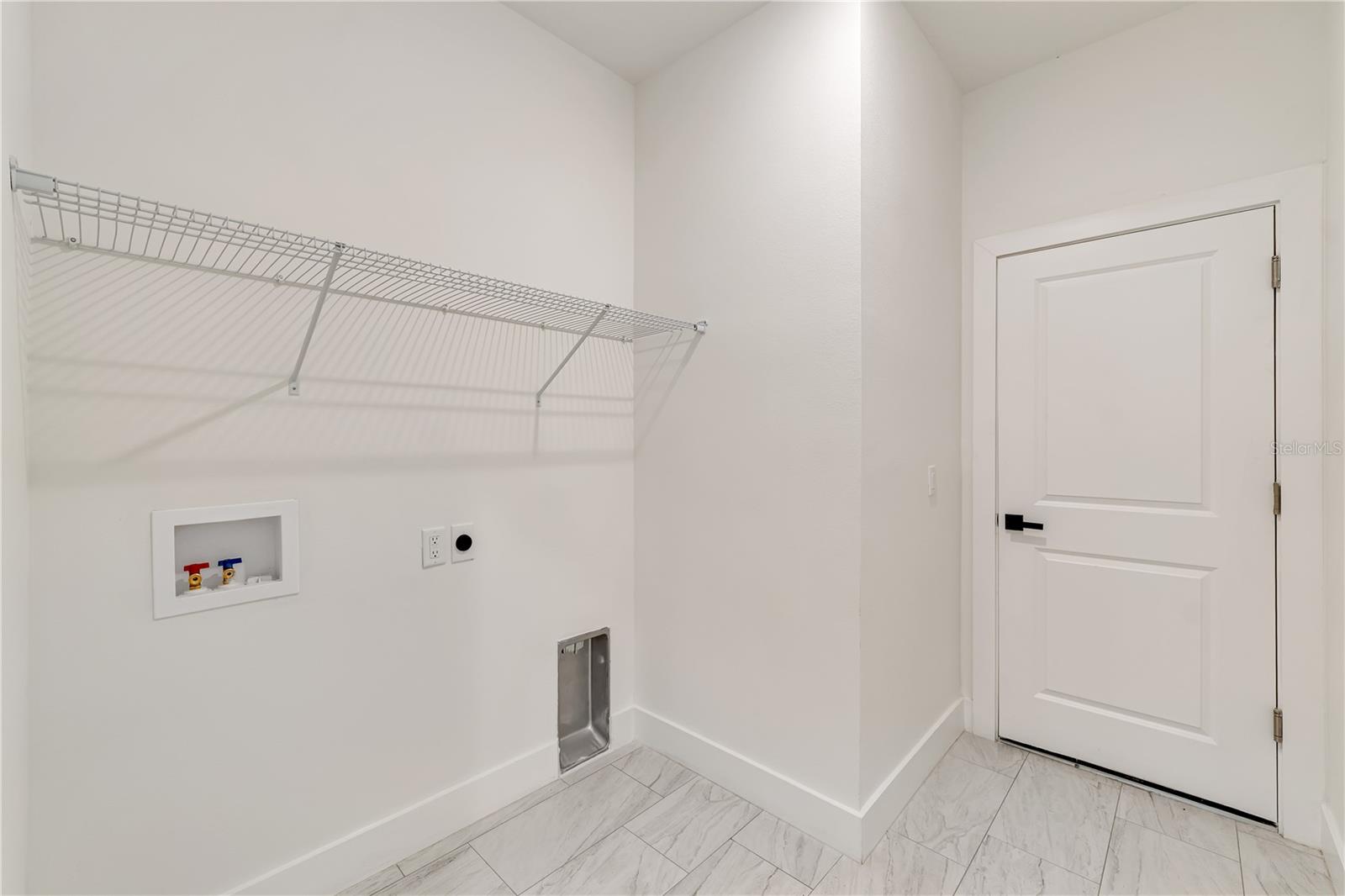 1097 W Cary Dr Property Photo 31