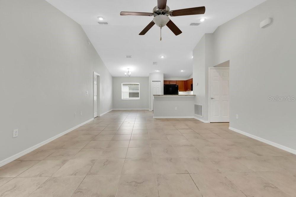 4856 Summerfield Cir Property Photo 5