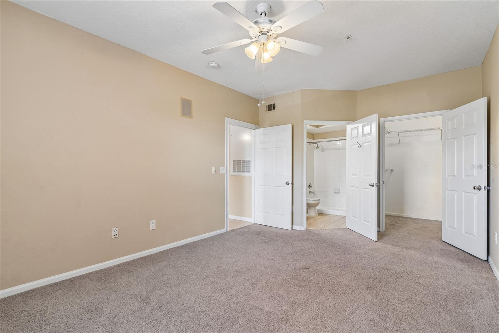 14205 Falls Church Dr #2007 Property Photo 16