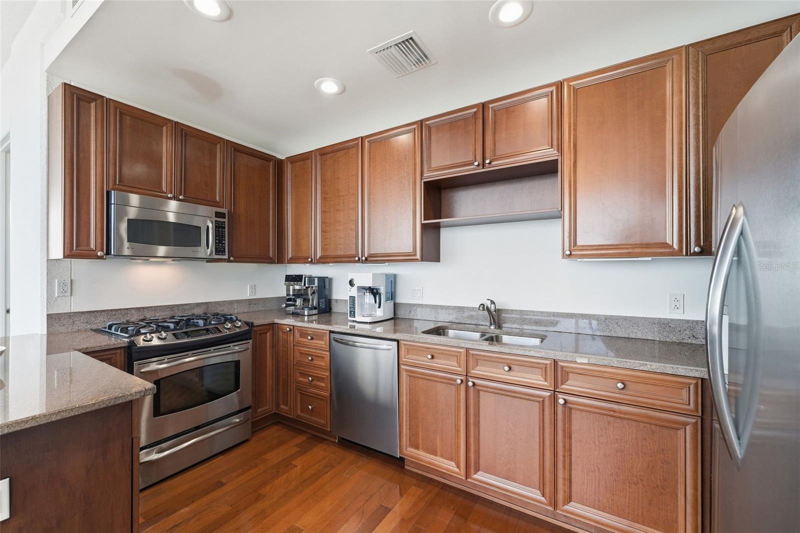 150 E Robinson St #3209 Property Photo 12