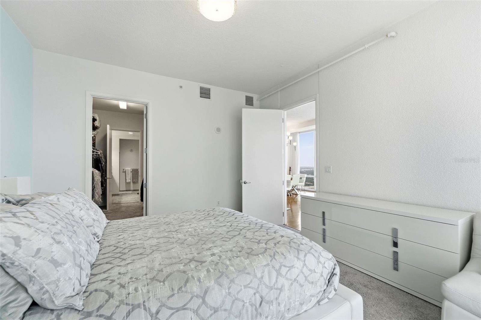 150 E Robinson St #3209 Property Photo 26