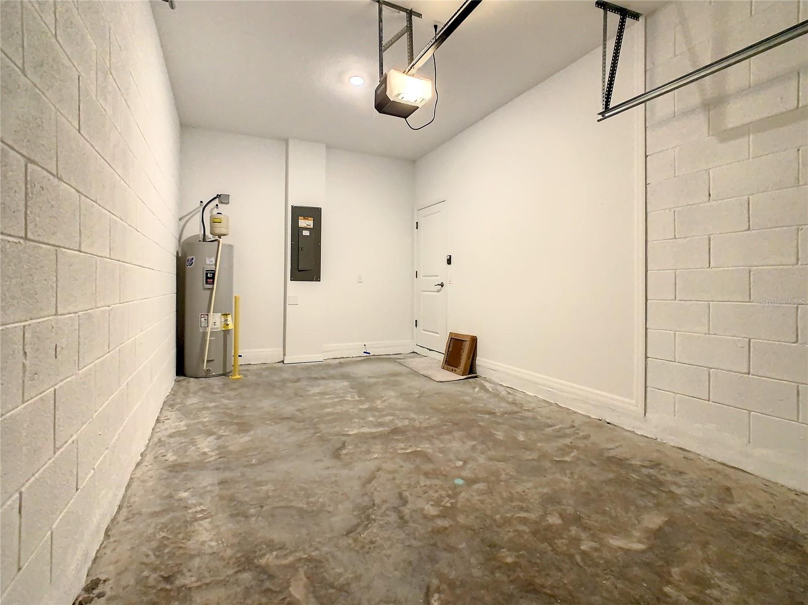 1256 Lago Vista Ct Property Photo 46