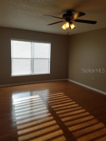 680 Basingstoke Ct Property Photo 9
