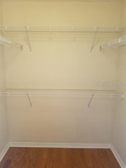 680 Basingstoke Ct Property Photo 10