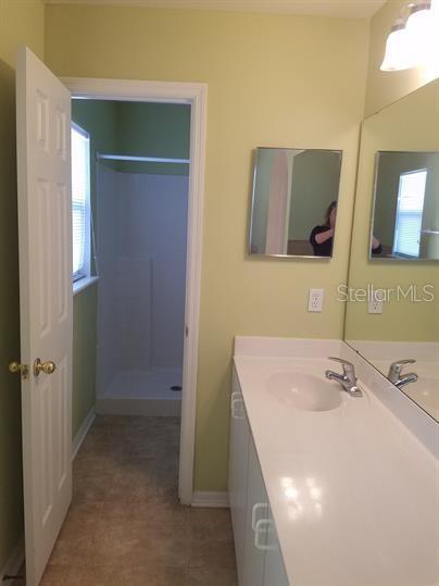 680 Basingstoke Ct Property Photo 11