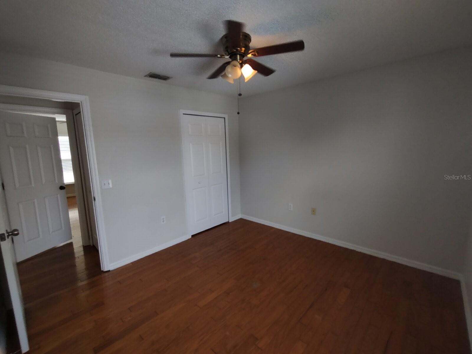 680 Basingstoke Ct Property Photo 19