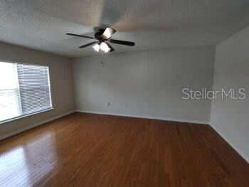 680 Basingstoke Ct Property Photo 23