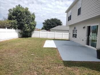 680 Basingstoke Ct Property Photo 24