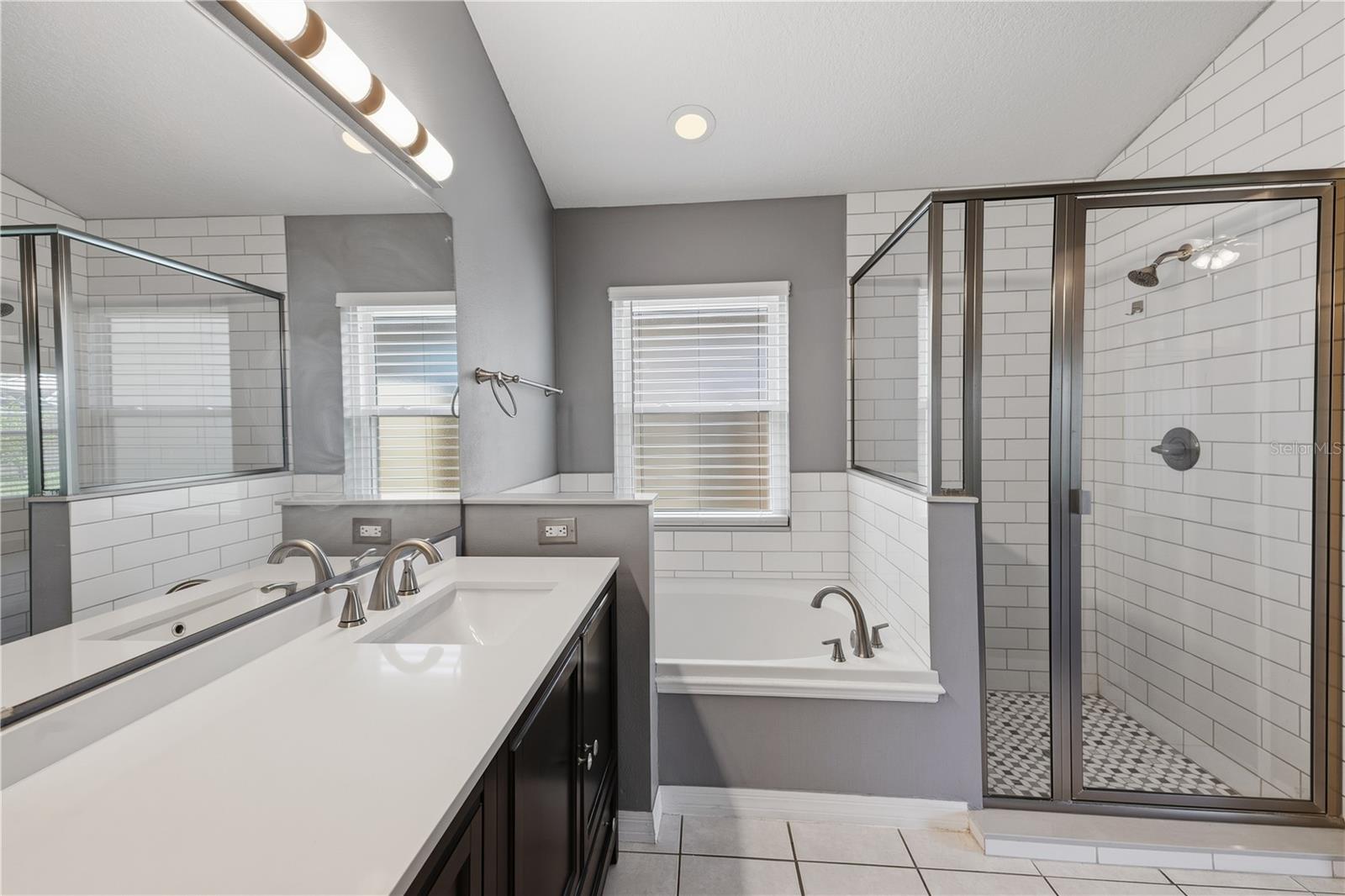 329 Brightview Dr Property Photo 24