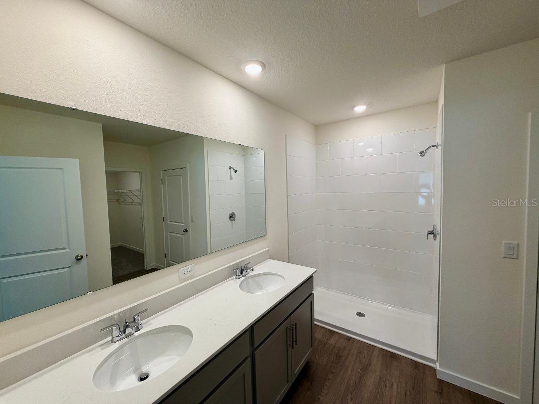 4943 Marshelder St Property Photo 11
