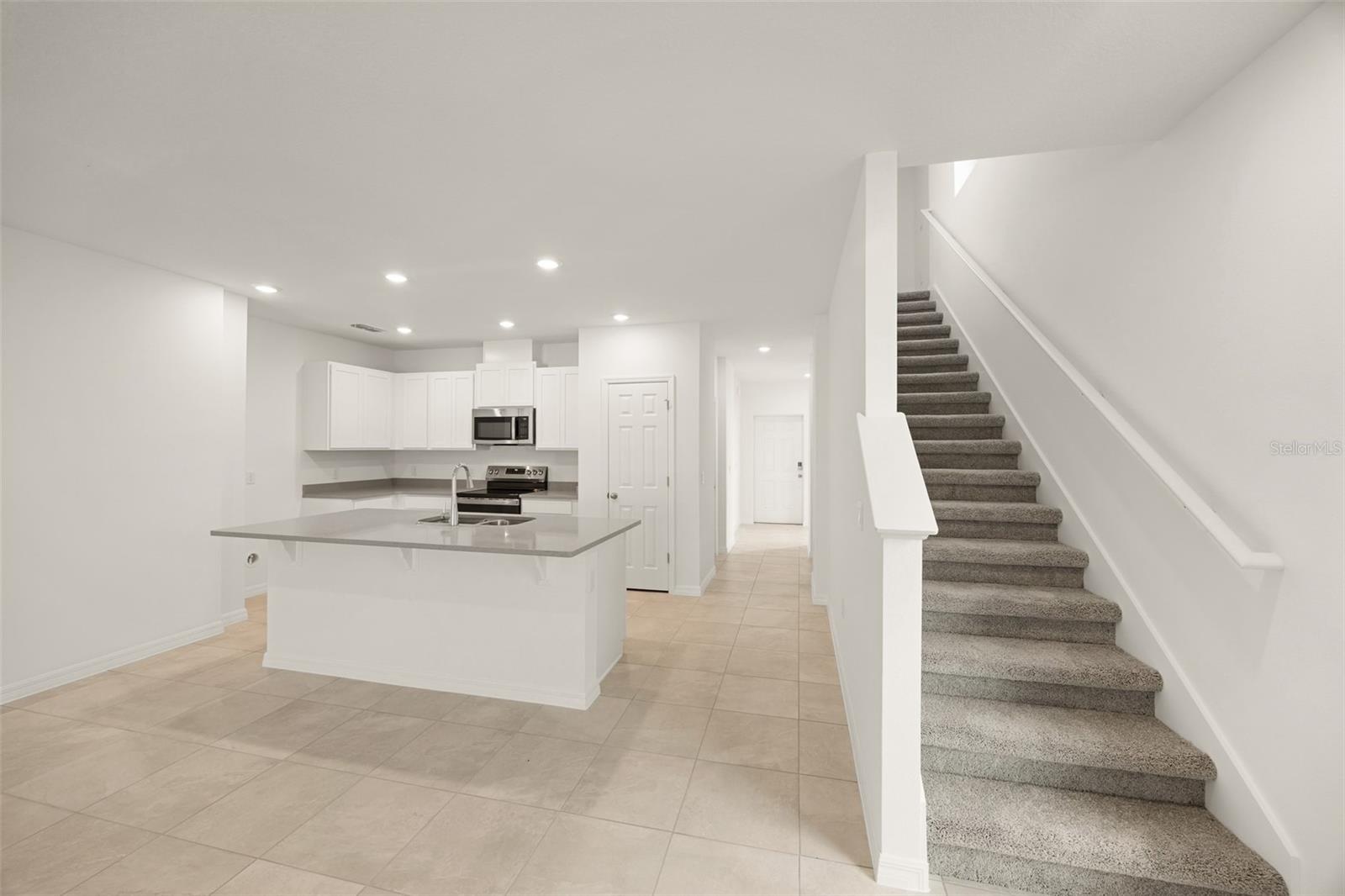 1260 White Ash Loop Property Photo 4