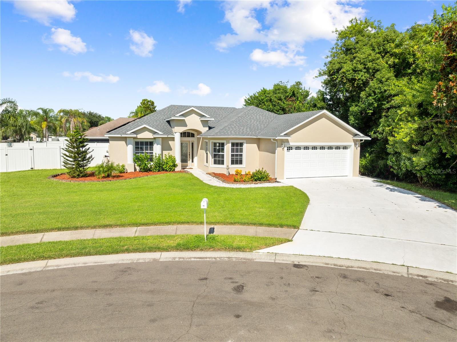 4200 Cracker Ct Property Photo 3