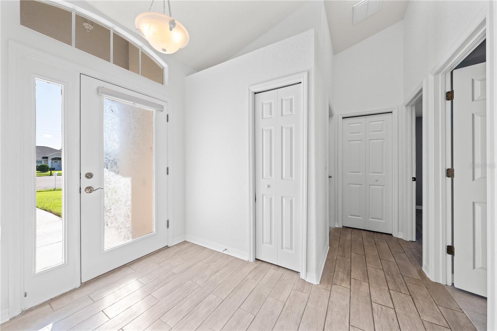 4200 Cracker Ct Property Photo 6