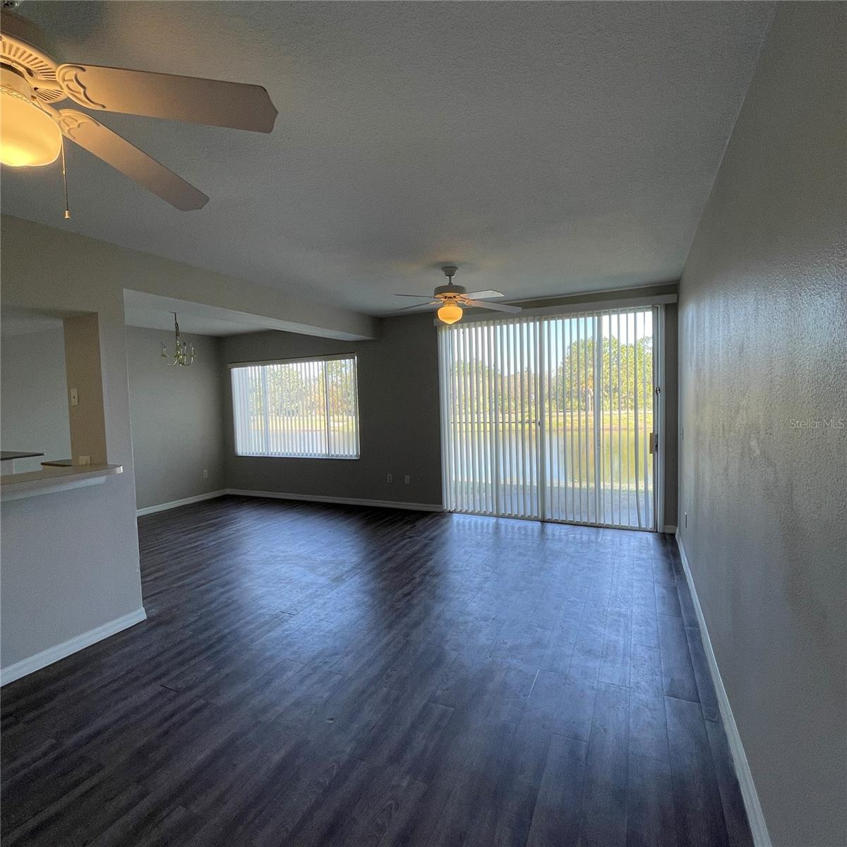 621 Washington Palm Loop Property Photo 2