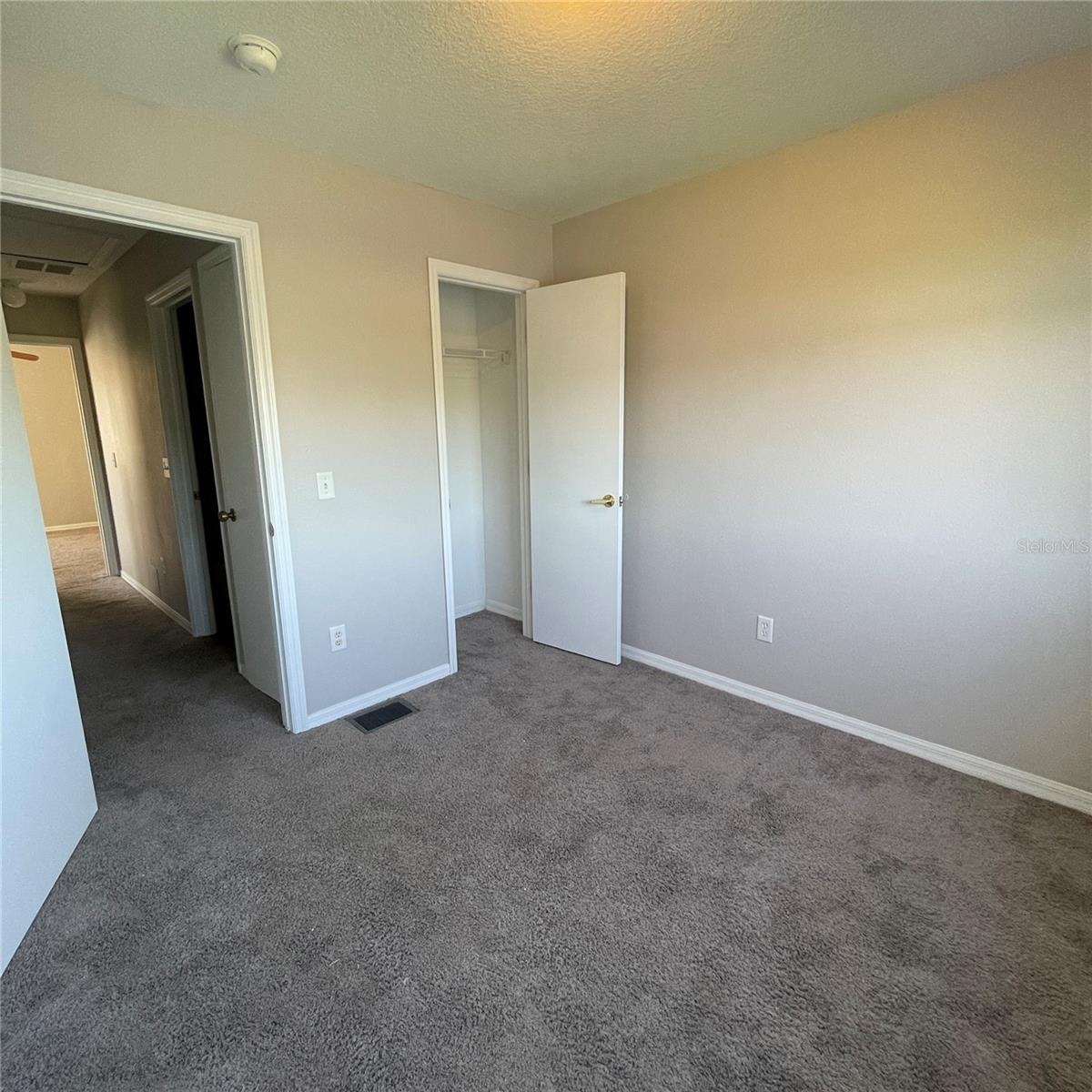 621 Washington Palm Loop Property Photo 18