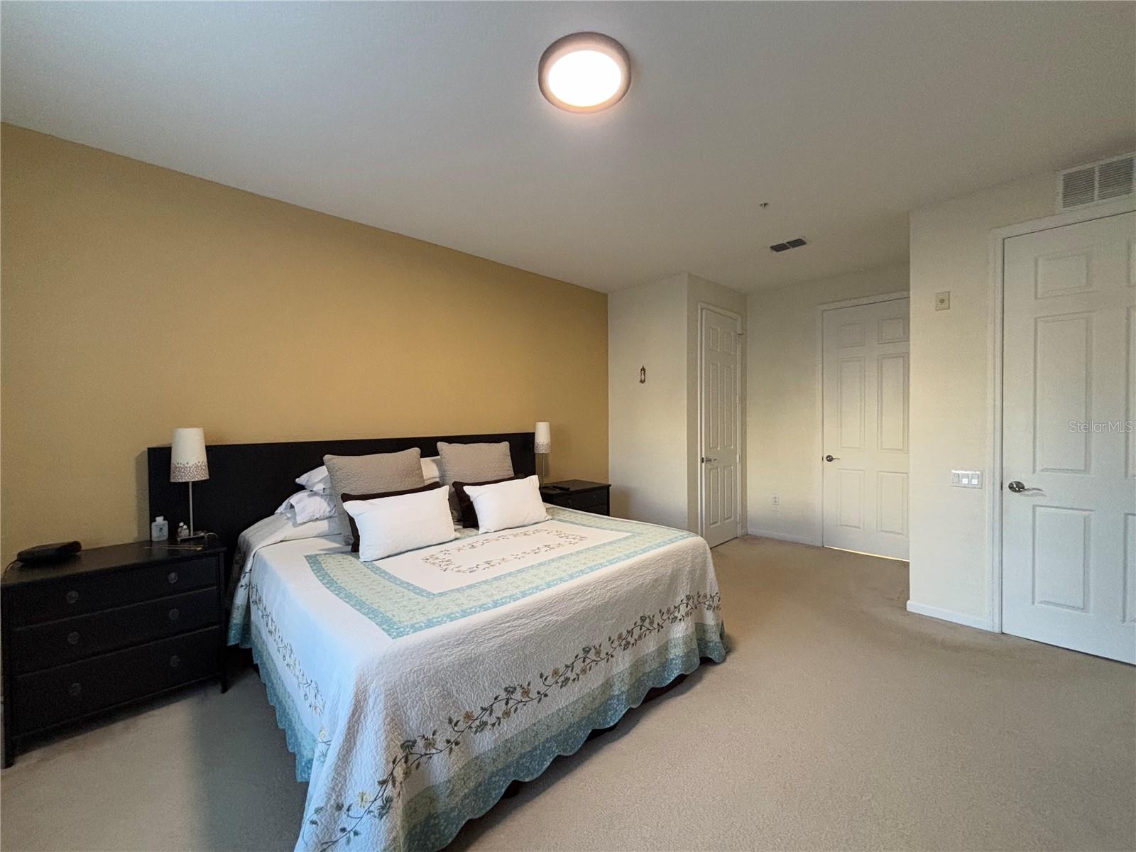 5048 Shoreway Loop #101 Property Photo 9