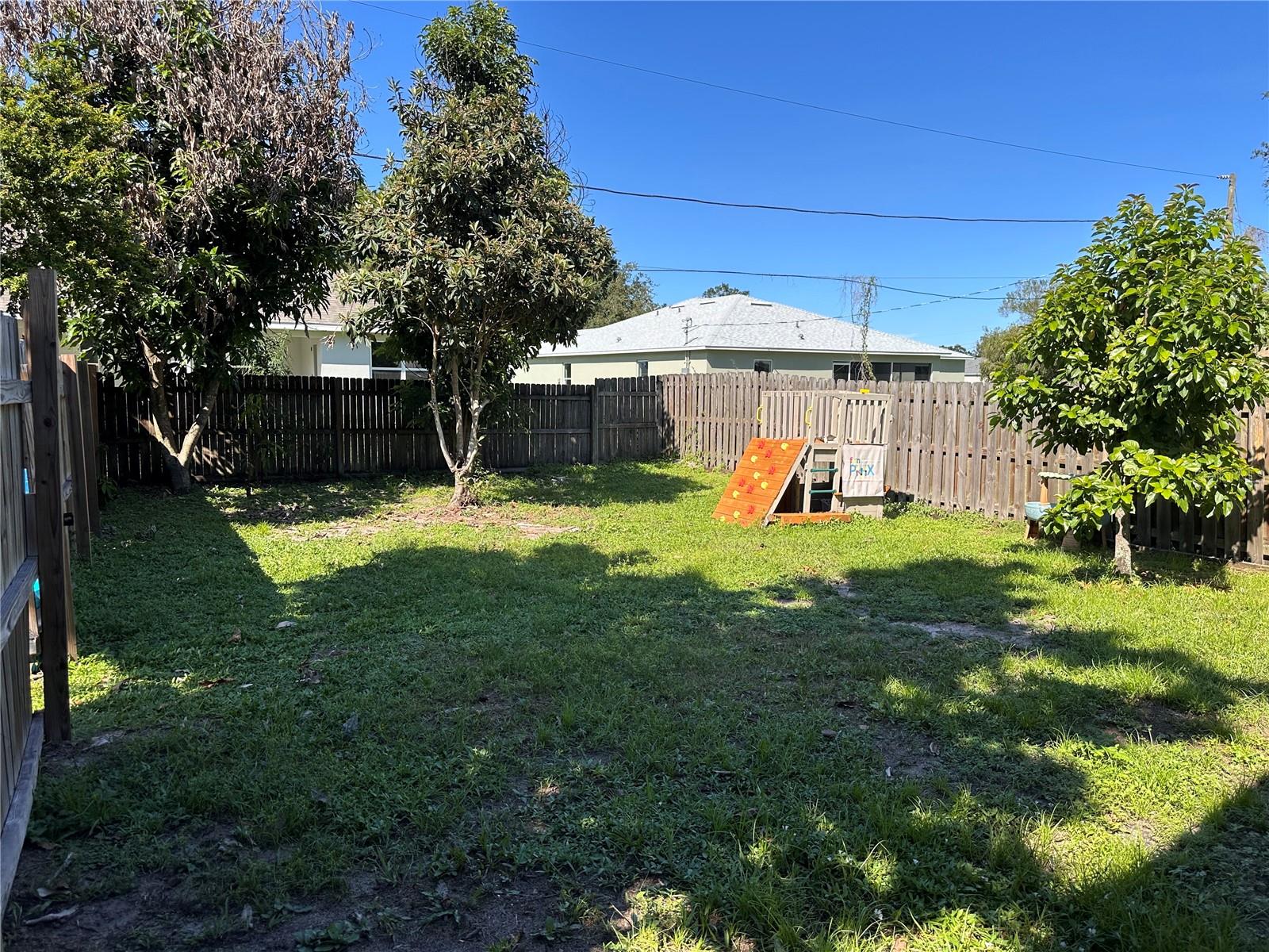891 Merrimac St Se Property Photo 11