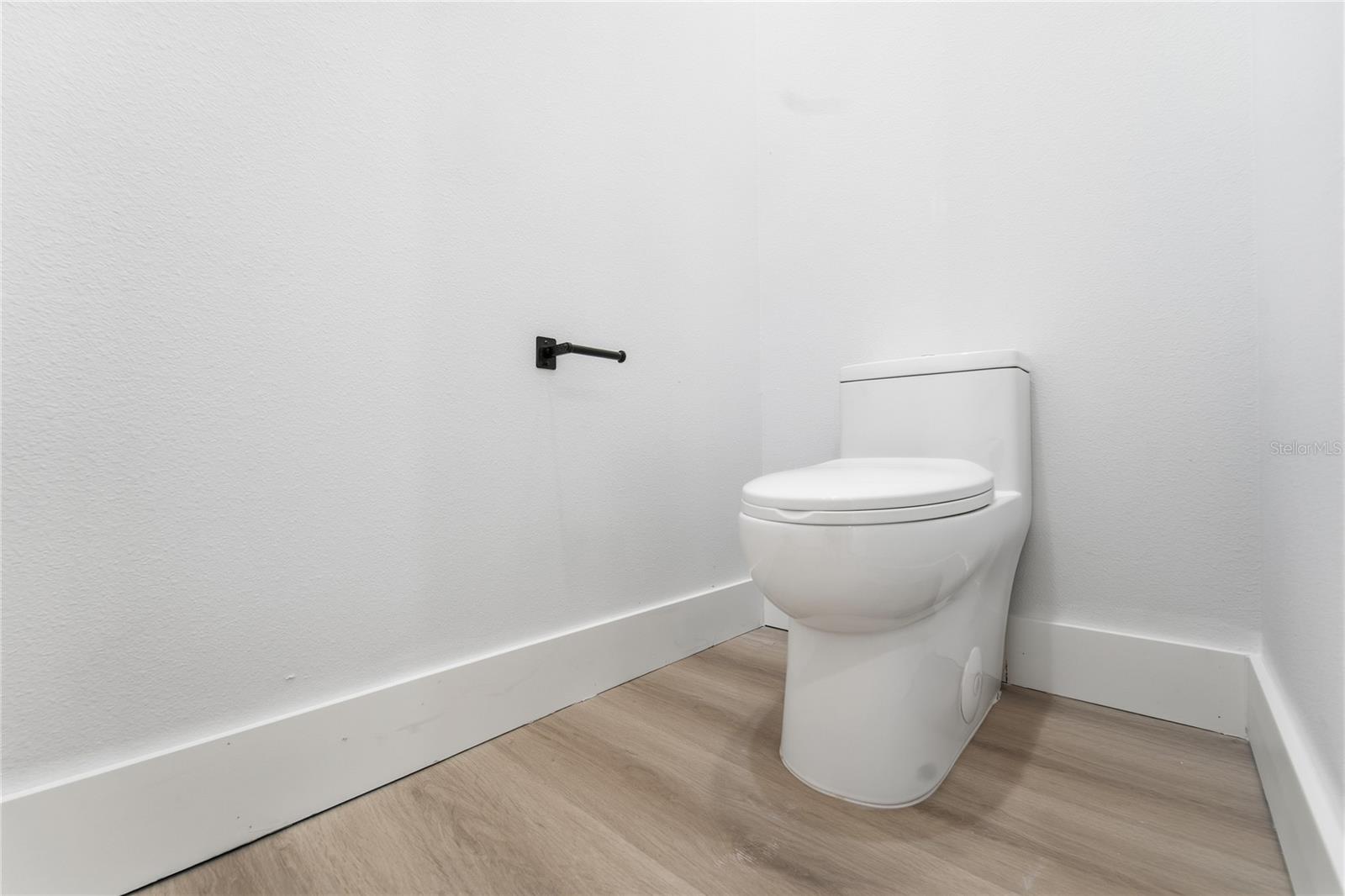 3812 E Walker St Property Photo 22